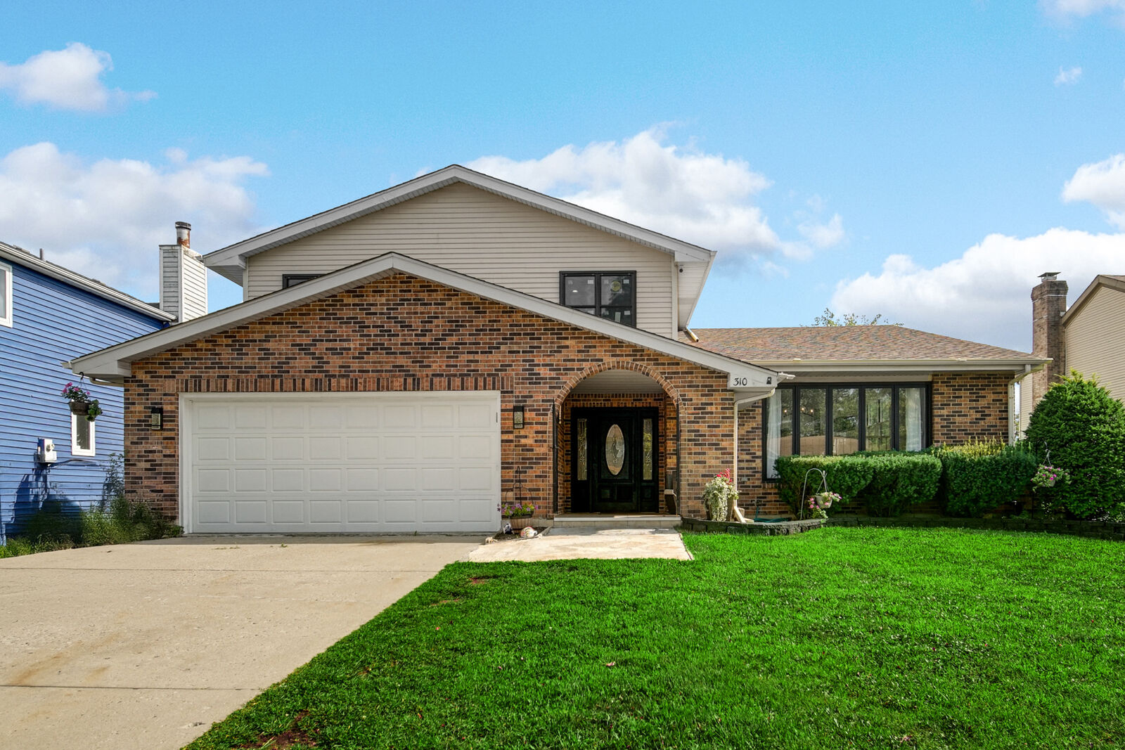 Property Photo: 310 Terry Lane IL 60108