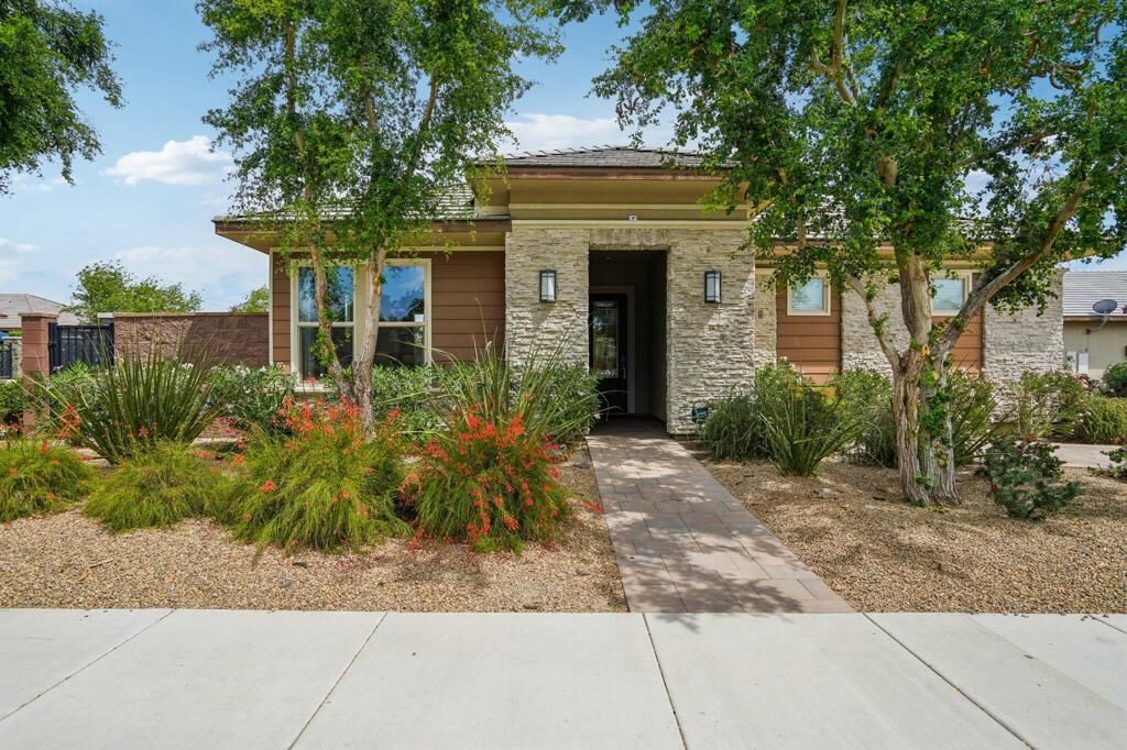Property Photo:  82712 Woodcreek Court  CA 92201 