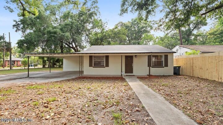 Property Photo: 1269 W 20th Street FL 32209