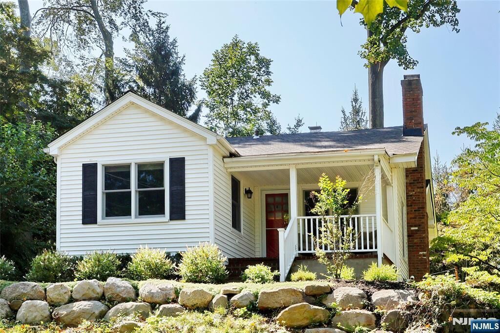 Property Photo:  100 Highland  NJ 07656 