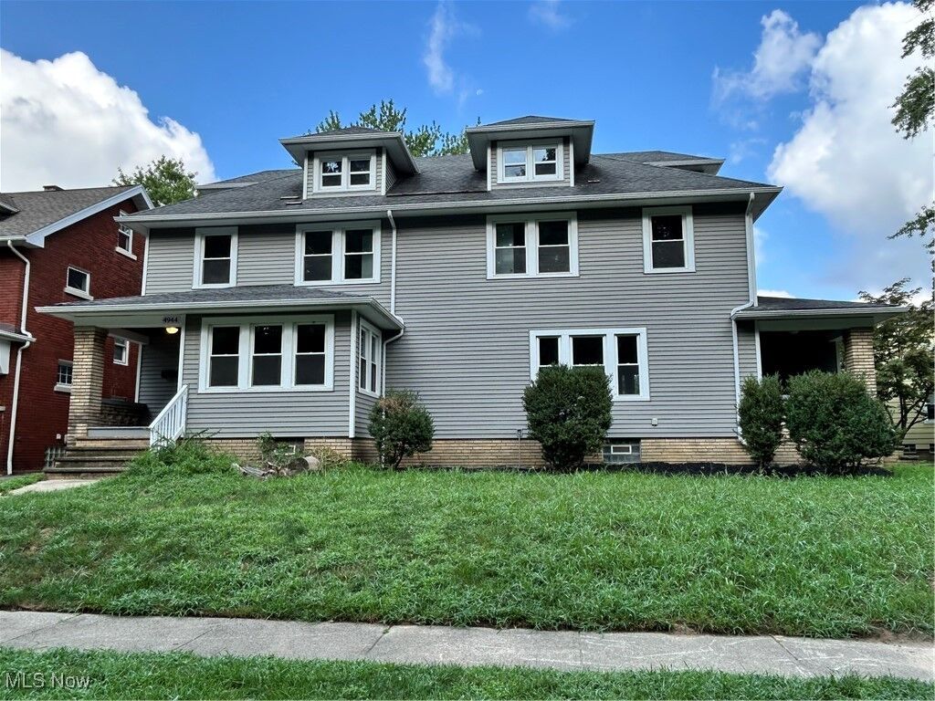 Property Photo: 4942 Edgepark Drive OH 44125