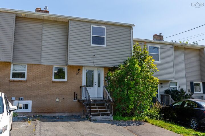 Property Photo: 37 Circassion Drive NS B2W 4R2