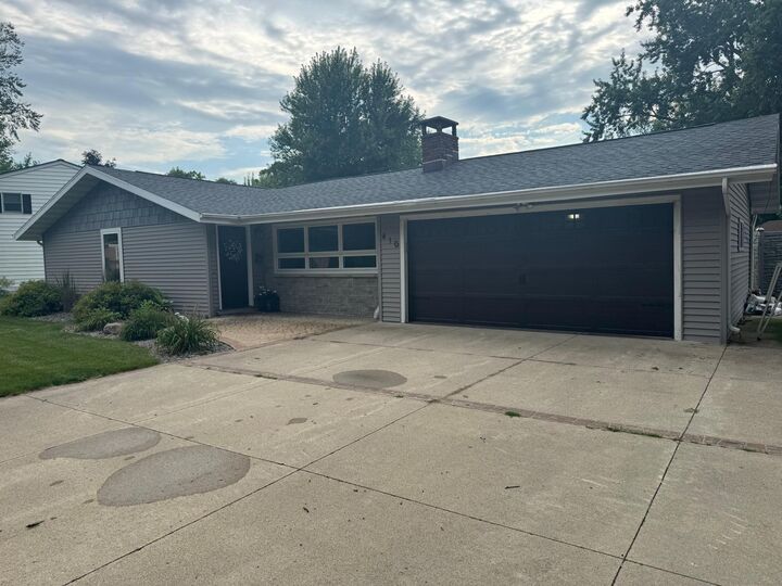 Property Photo:  410 Ridge Road  MN 56007 