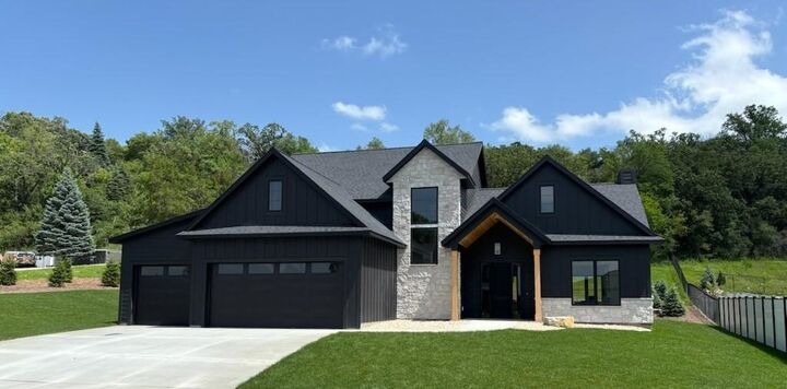 4386 22nd Avenue NE  Rochester MN 55906 photo