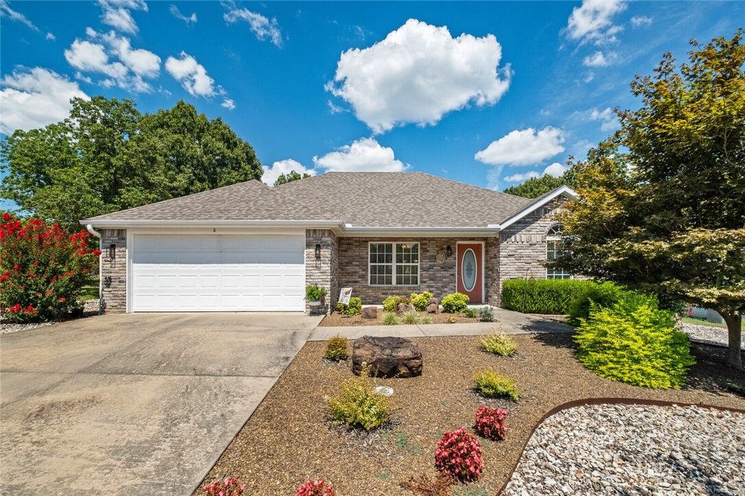 Property Photo: 8 Hillswick Drive AR 72715