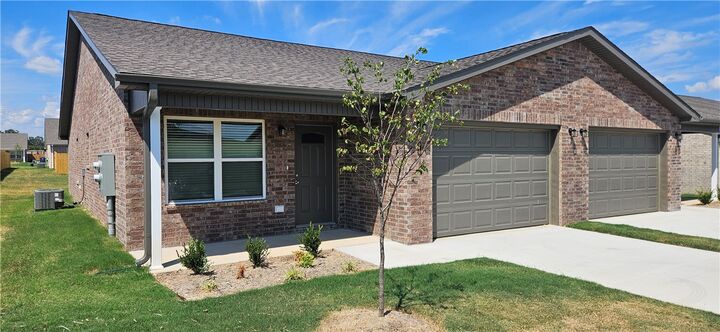 Property Photo:  618 68th Avenue  AR 72712 