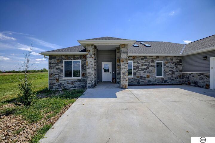 Property Photo: 18980 SW 66th Street NE 68333
