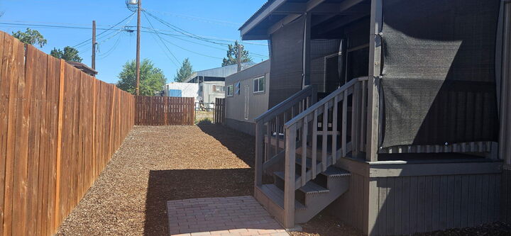 Property Photo:  250 SE 5th Street  OR 97756 