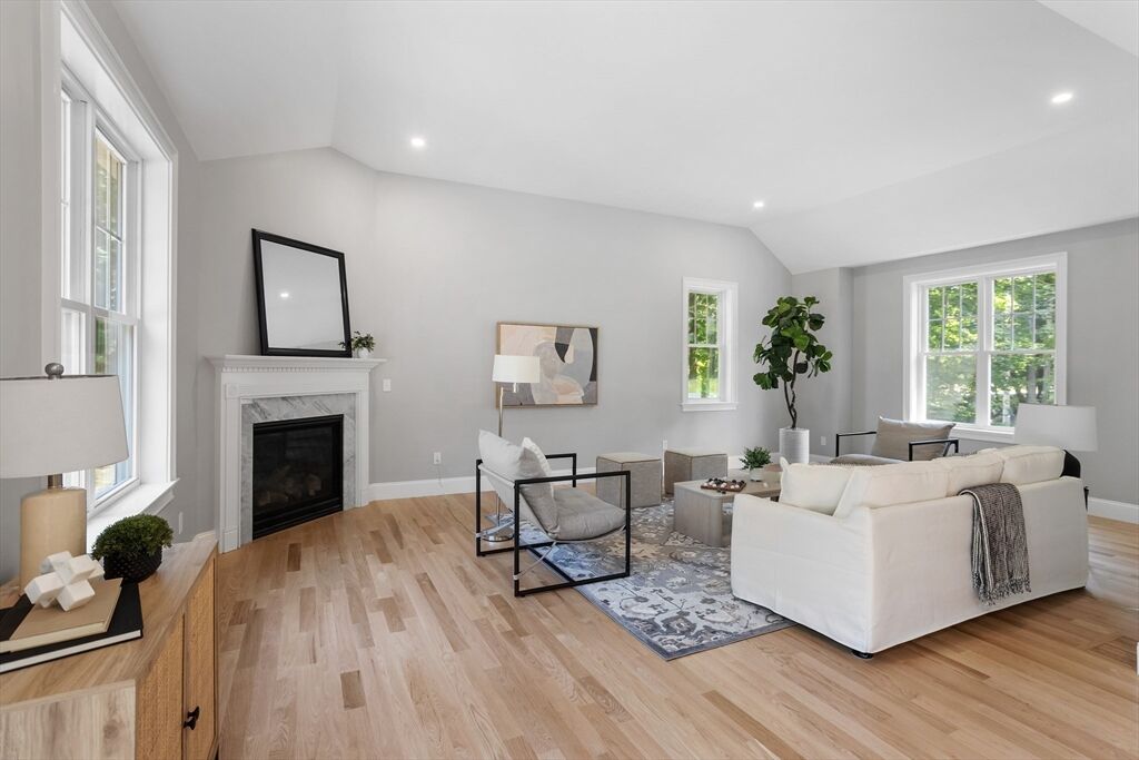 Property Photo:  181 Foster St  MA 01460