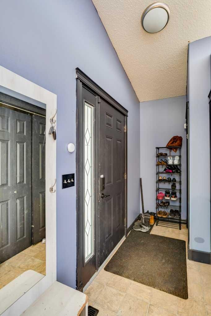 Property Photo:  217 Swanson Crescent  AB T9K 2V9 