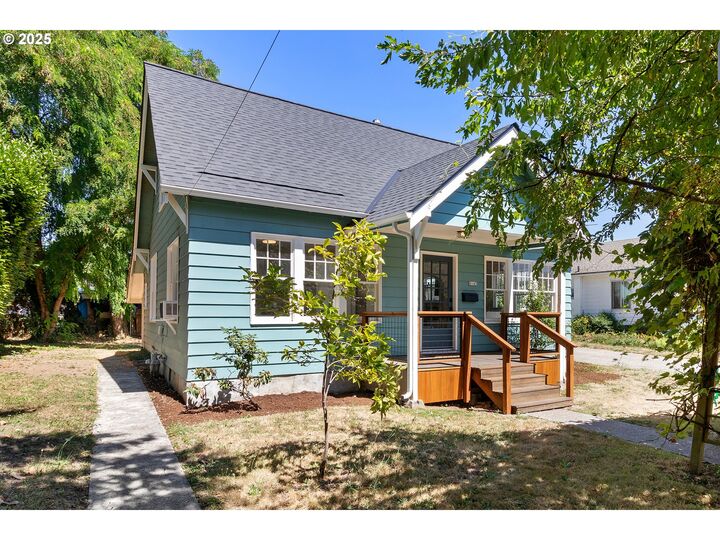 Property Photo:  8145 N Olympia St  OR 97203 