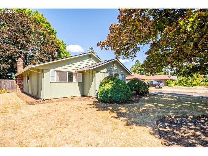 Property Photo:  6118 Kansas St  WA 98661 