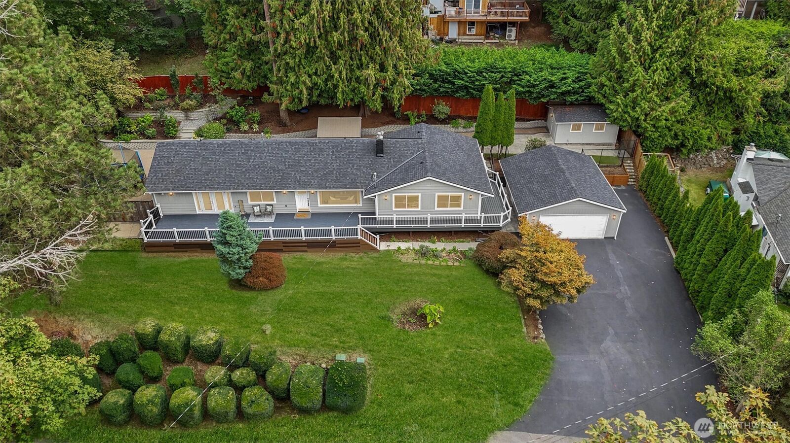 Property Photo: 1136 205th Avenue NE WA 98074