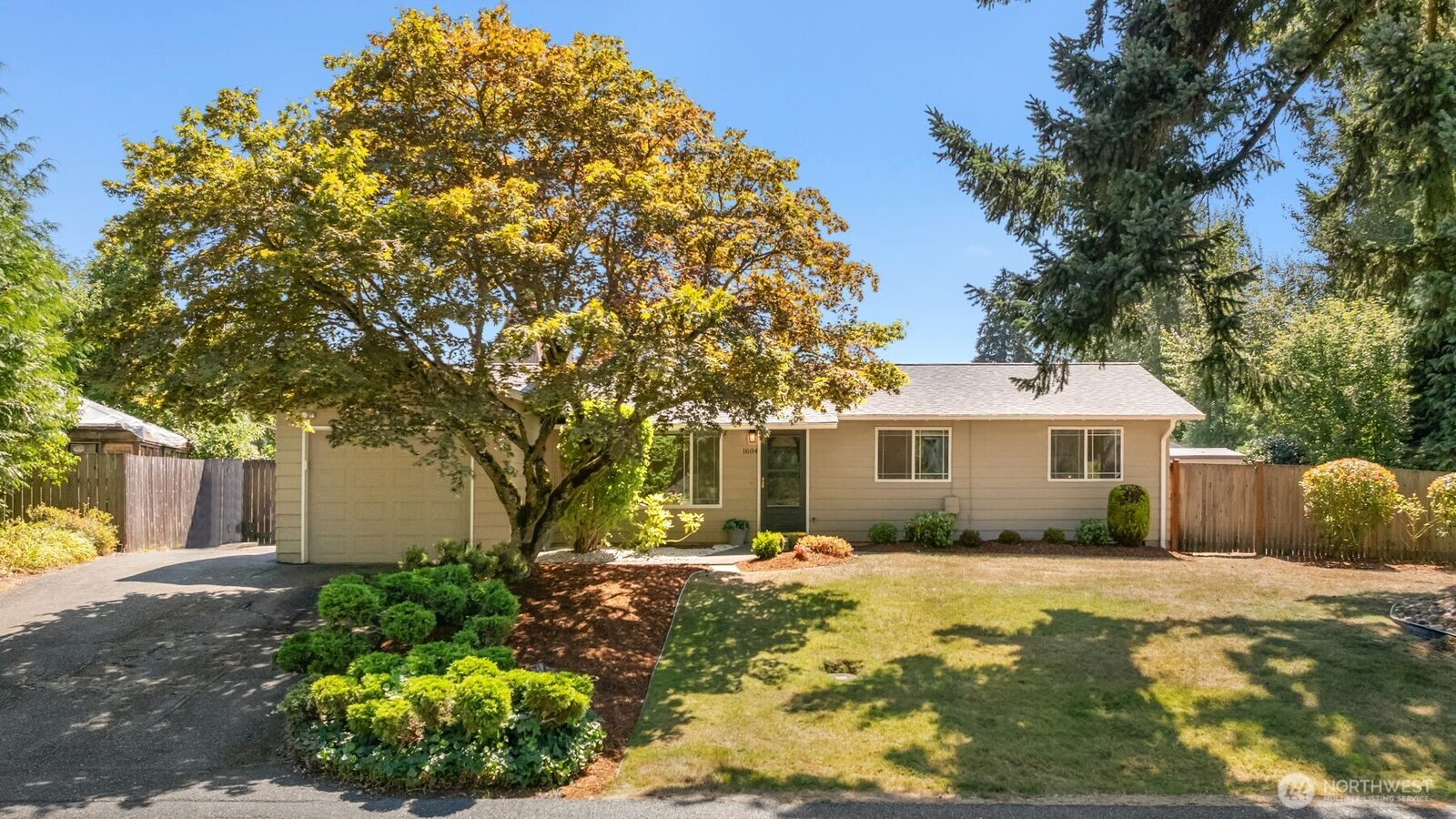 Property Photo: 1604 153rd Street SW WA 98087