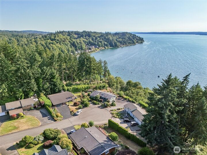 Property Photo:  7212  Olympic Vista Ct  WA 98332 