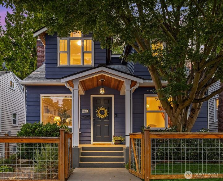 6245  25th Avenue NE  Seattle WA 98115 photo