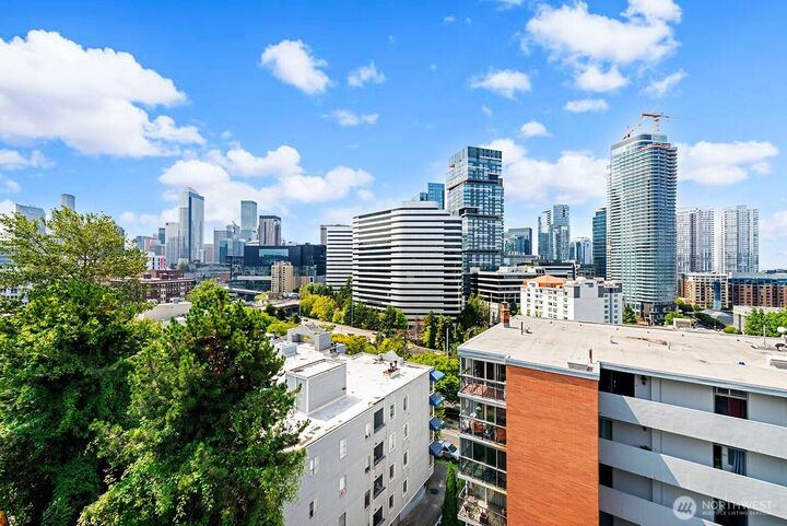 1805  Bellevue Avenue 503  Seattle WA 98122 photo