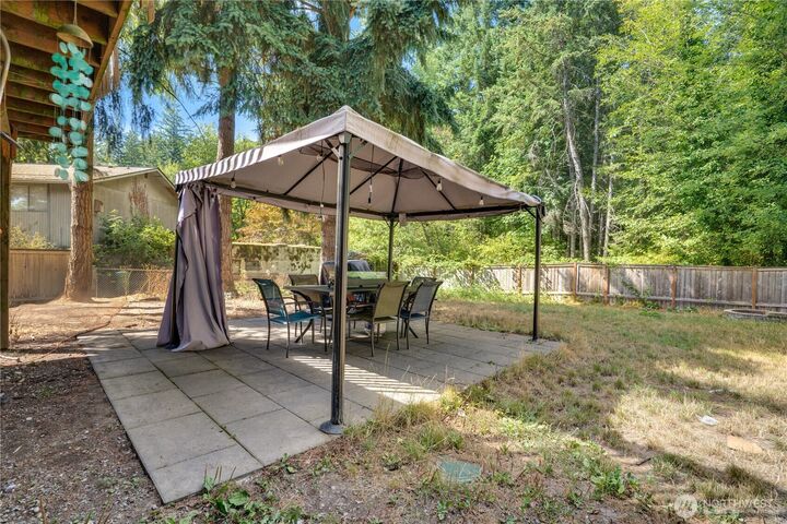 Property Photo: 15904 56th Avenue Ct E WA 98375