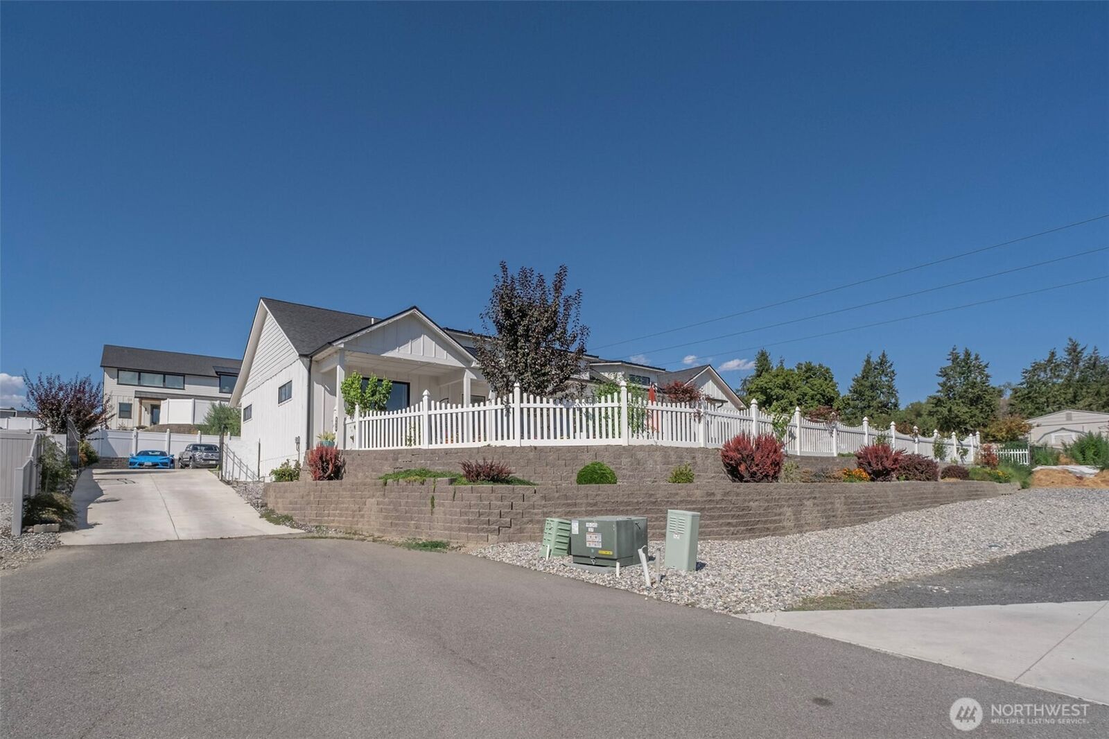 Property Photo:  865 S Mary  WA 98802 