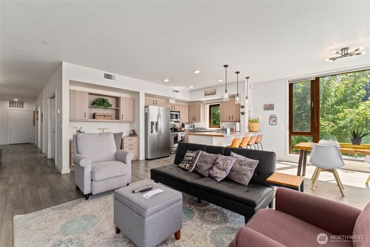 Property Photo:  2220 W Woodin Avenue 201  WA 98816 