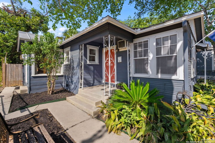 Property Photo: 118 Callaghan Ave TX 78210