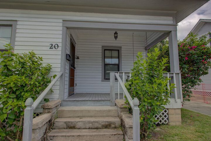 Property Photo:  20 Hope St  FL 32084 