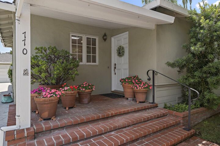Property Photo: 770 Mora Drive CA 94024