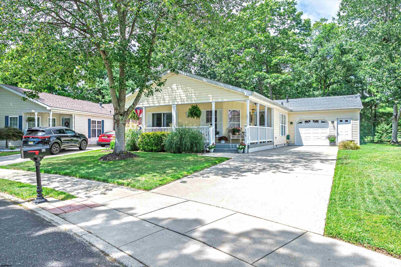 Property Photo: 156 Muirfield Ct NJ 08330