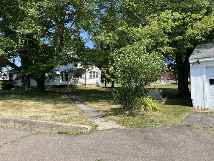 Property Photo: 644 Amity Road CT 06524