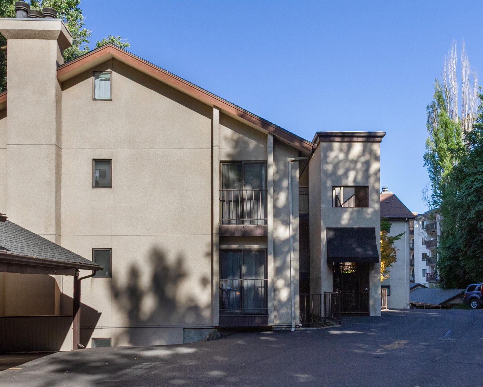 Property Photo: 707 W 6th Ave 36 WA 99204