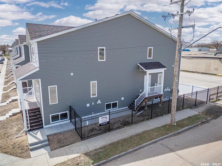 Photo de la propriété:  425 L Avenue S  SK S7M 5Y6 