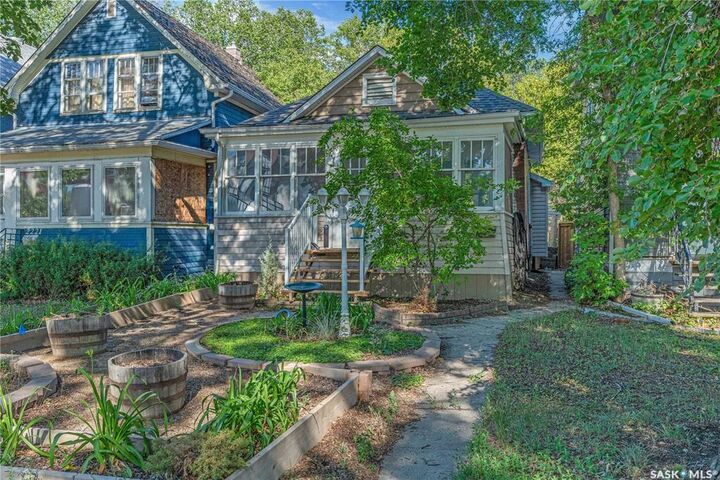 2223 Toronto Street  Regina SK S4P 1N5 photo