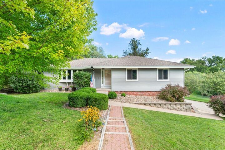 201 Upland Drive  Council Bluffs IA 51503 photo
