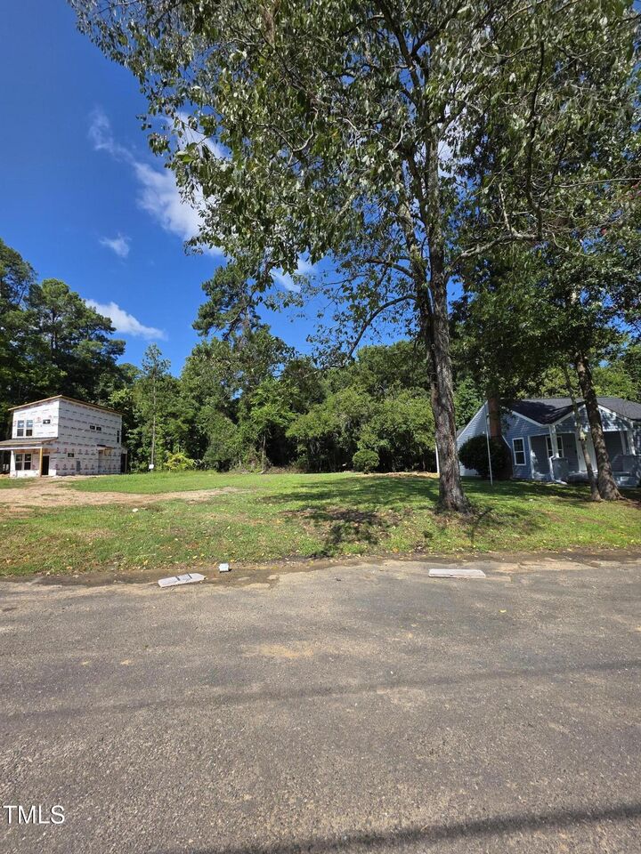 Property Photo:  3605 Cub Creek Road  NC 27704 