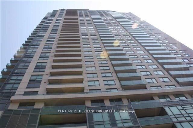 Property Photo:  208 Enfield Place 3510  ON L5B 0G8 