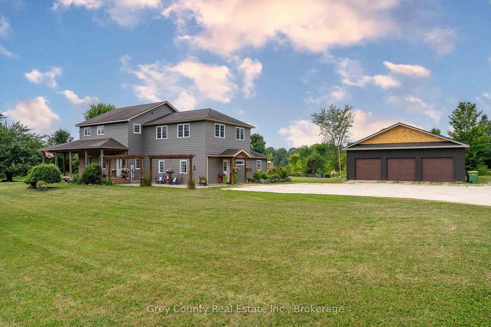 Property Photo:  135260 9th Line  ON N0C 1H0 