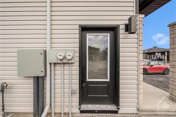 Property Photo:  834B Namur Street  ON K0A 1W0 