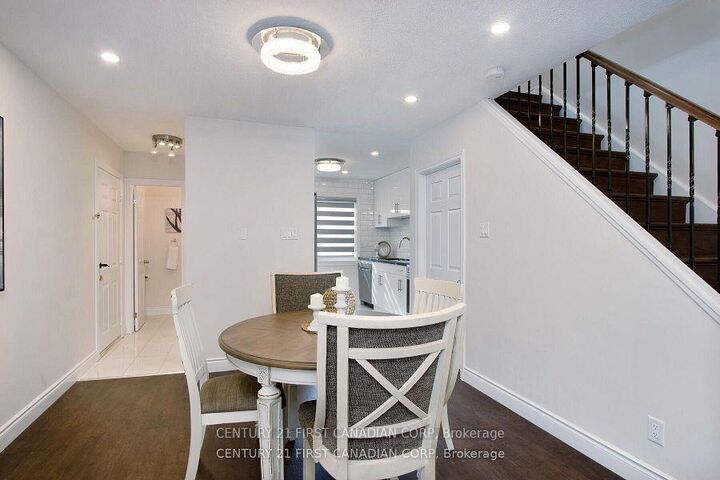 Photo de la propriété: 19 Arbour Glen Crescent ON N5Y 1Z9