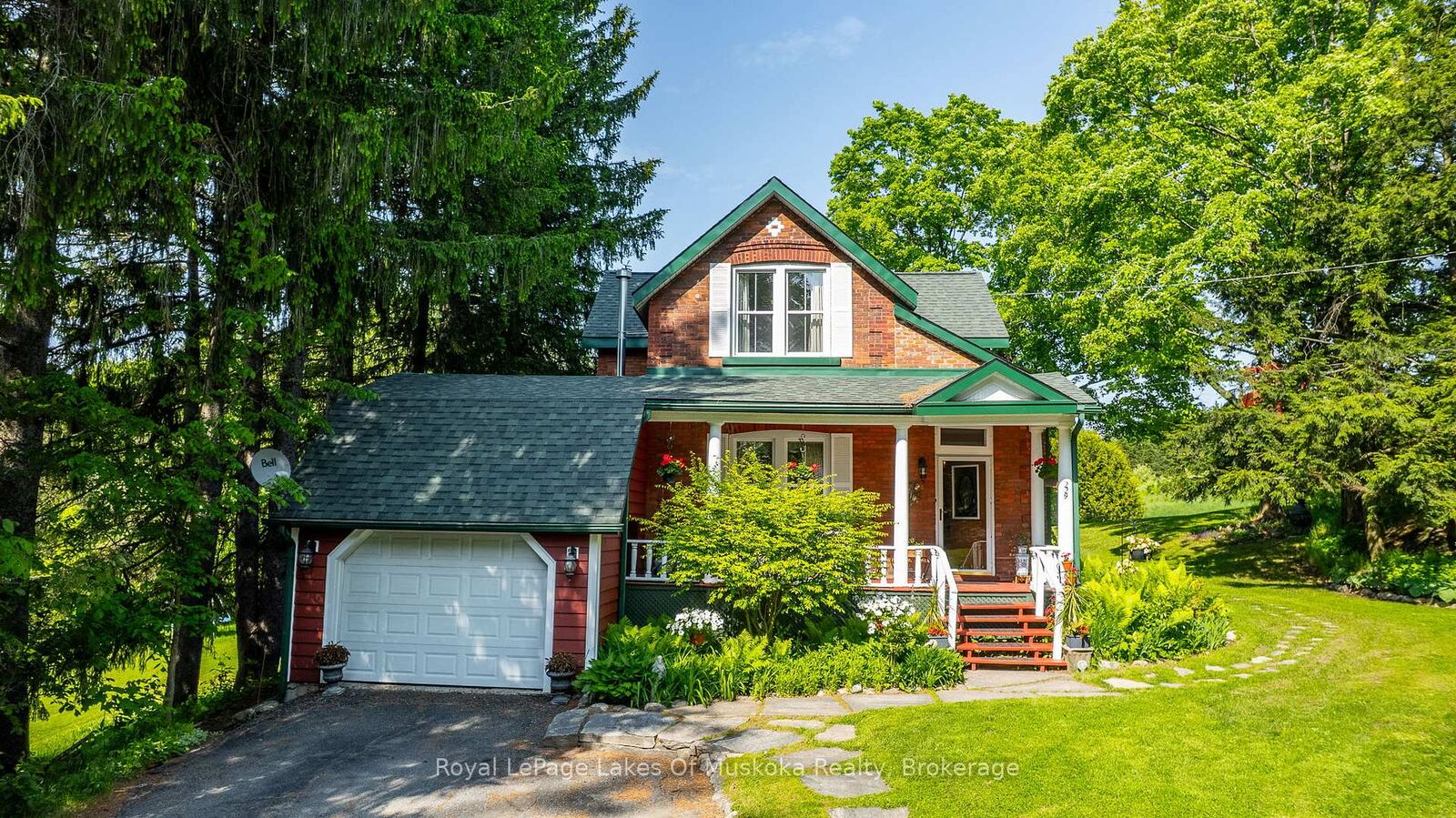 Property Photo: 229 Fraserburg Road ON P1L 0G9