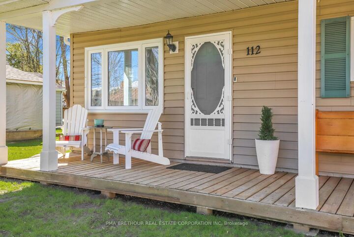 Property Photo:  112 Drummond Street W  ON K0G 1N0