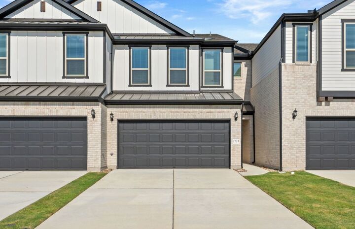 Property Photo: 2725 Woodall Drive 1703 TX 78613