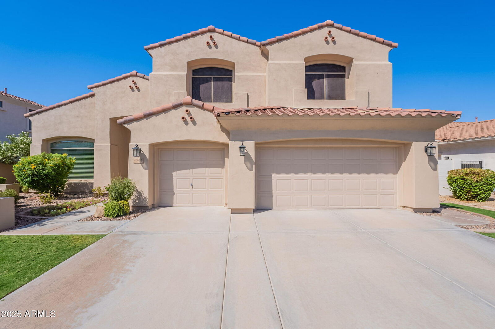 Property Photo: 4502 S Wildflower Place AZ 85248