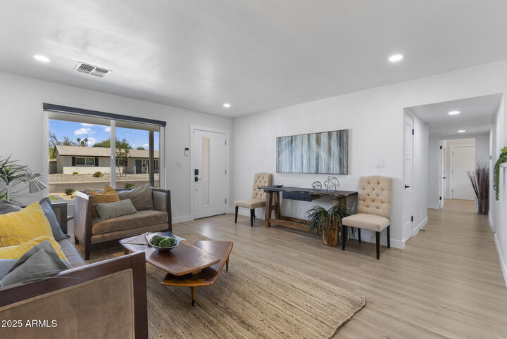 Property Photo: 6723 E 1st Avenue AZ 85251