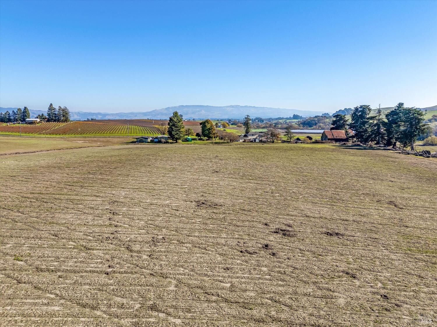 Property Photo: 6000 Petersen Road CA 95472