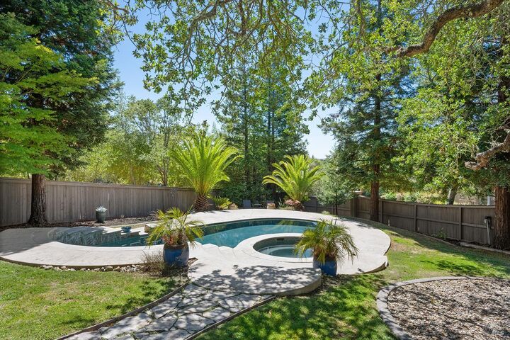 Property Photo:  1209 Davida Court  CA 95492 