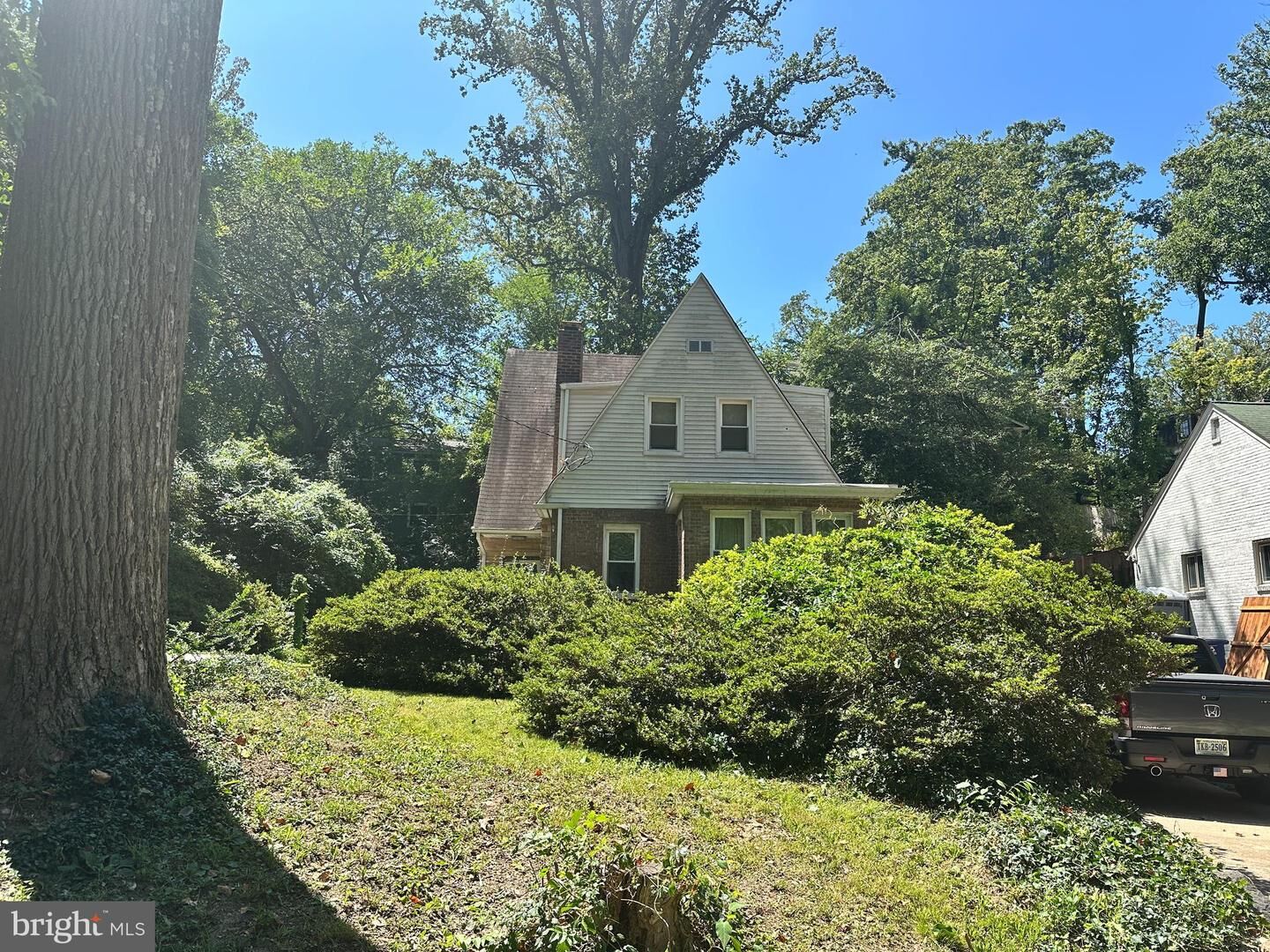Property Photo:  2238 N Vermont Street  VA 22207 