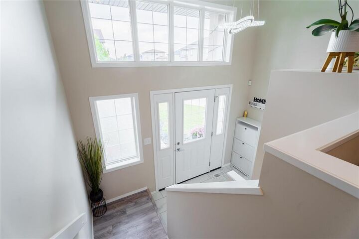Property Photo: 68 Cherrywood Road MB R3Y 0R1