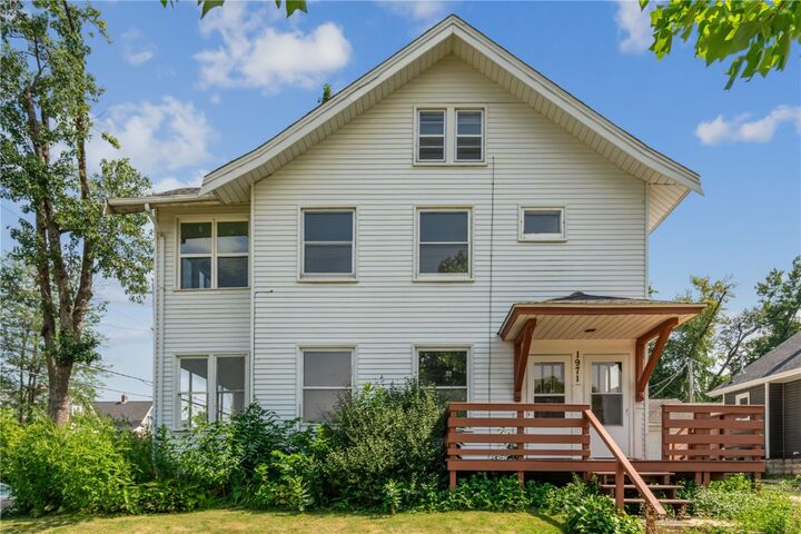 1971 B Avenue NE  Cedar Rapids IA 52402 photo