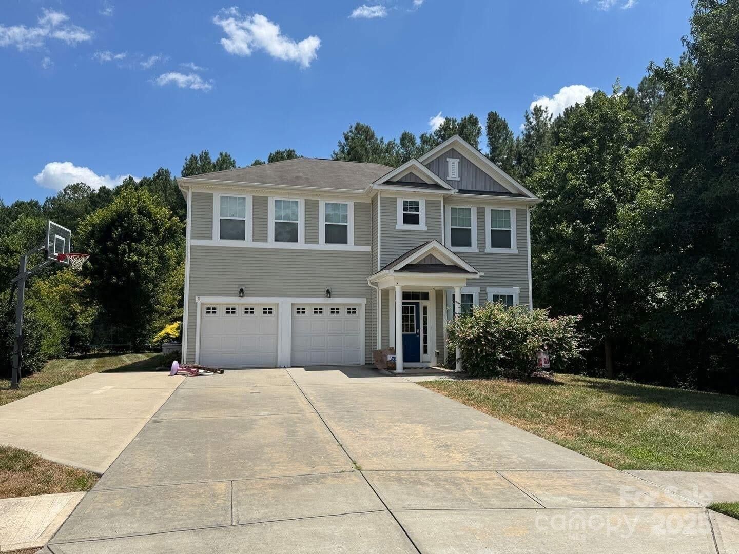 Property Photo:  605 Planters Way  NC 28120 