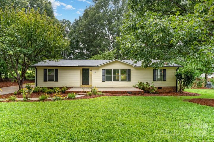Property Photo:  155 Springdale Acres Drive  NC 28115 